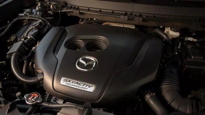 Động cơ của CX-5 khá mạnh mẽ. Ảnh: internet