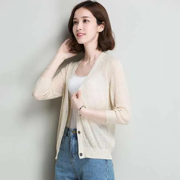 Áo khoác cardigan dệt kim là một lựa chọn không tồi. (Nguồn: Internet)