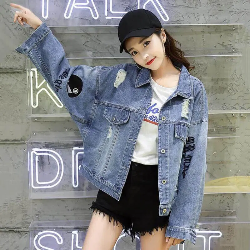 Áo khoác jeans chính là item ruột bất chấp thời tiết. (Nguồn: Internet)