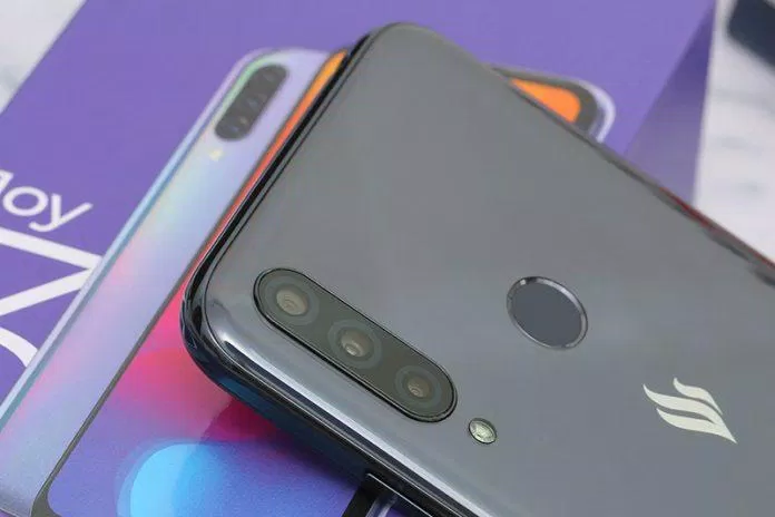 Cụm 3 camera sau của máy. Ảnh: internet
