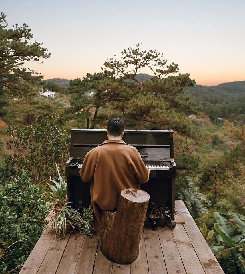 Check in view ngoài trời với đàn organ chỉ có nhà Dreamers thôi nhé các bạn trẻ (Ảnh: Fanpage Dreamers: home & coffee))