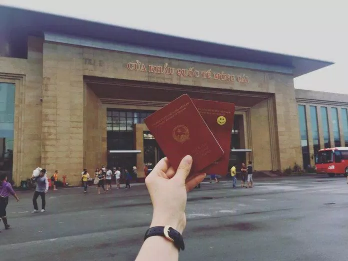 Giấy thông hành qua cửa khẩu Giấy thông hành qua cửa khẩu