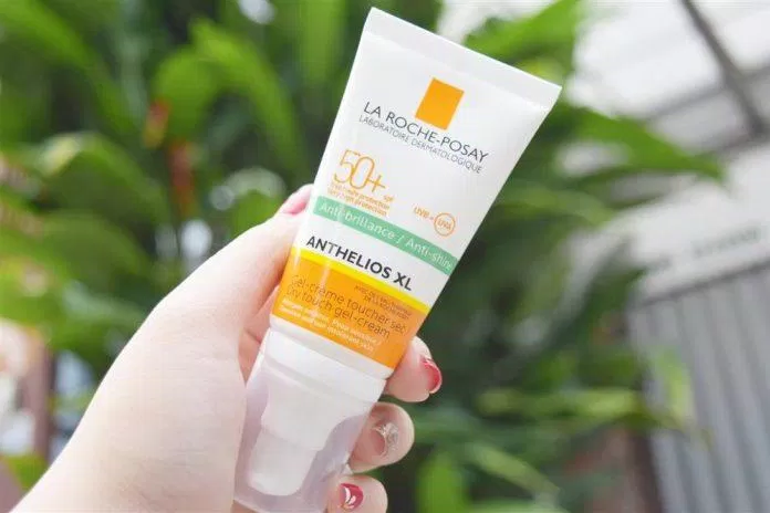 La Roche Posay Anthelios XL Anti-Shine Dry Touch Gel-Cream với khả năng kiềm dầu tốt, giúp bề mặt da luôn khô thoáng. (nguồn: Internet)
