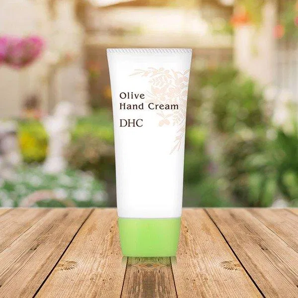 Kem dưỡng da tay DHC chiết xuất Olive tự nhiên Kem dưỡng da tay DHC chiết xuất Olive tự nhiên (Ảnh: Internet)