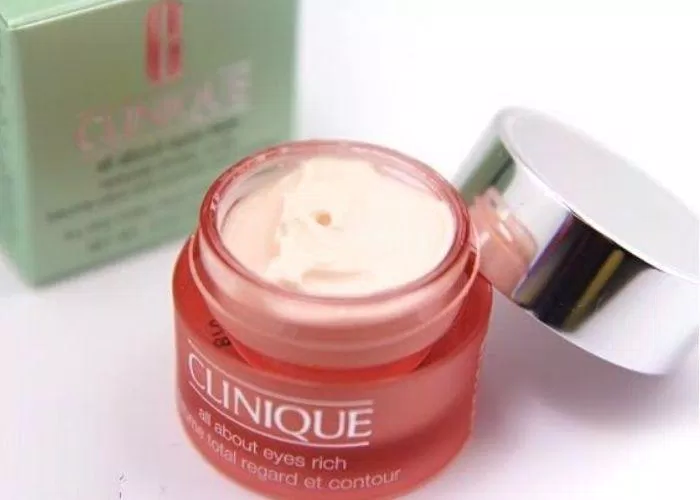Sản phẩm Clinique All About Eyes giúp vùng da mắt căng mịn kem mắt