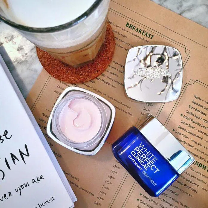 Kết cấu kem mềm mịn, thấm sâu vào da Kết cấu kem mềm mịn, thấm sâu vào da (Ảnh: Internet)