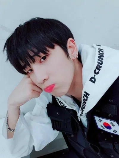 (Ảnh:Internet) Kim Minhyuk