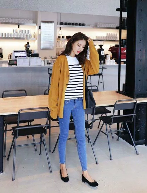 áo khoác cardigan phối quần jean (nguồn ảnh: internet.)