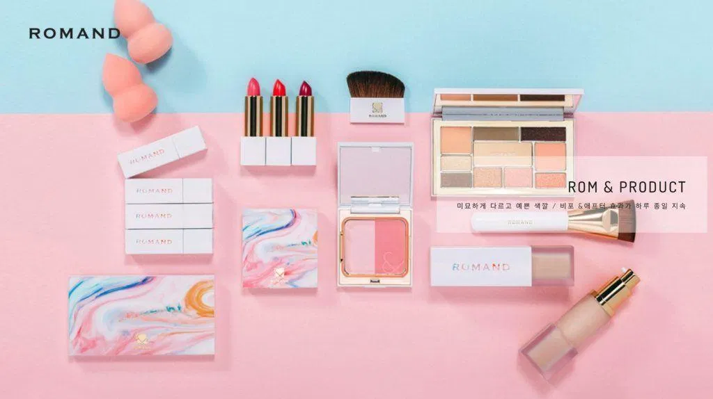 Romand trở nên nổi bật ngay từ khi ra mắt và xuất sắc giành Giải thưởng Explorer – Giải thưởng thương hiệu Hàn Quốc lần thứ 6 năm 2018 (Ảnh: Internet) Romand trở nên nổi bật ngay từ khi ra mắt và xuất sắc giành Giải thưởng Explorer – Giải thưởng thương hiệu Hàn Quốc lần thứ 6 năm 2018 (Ảnh: Internet)