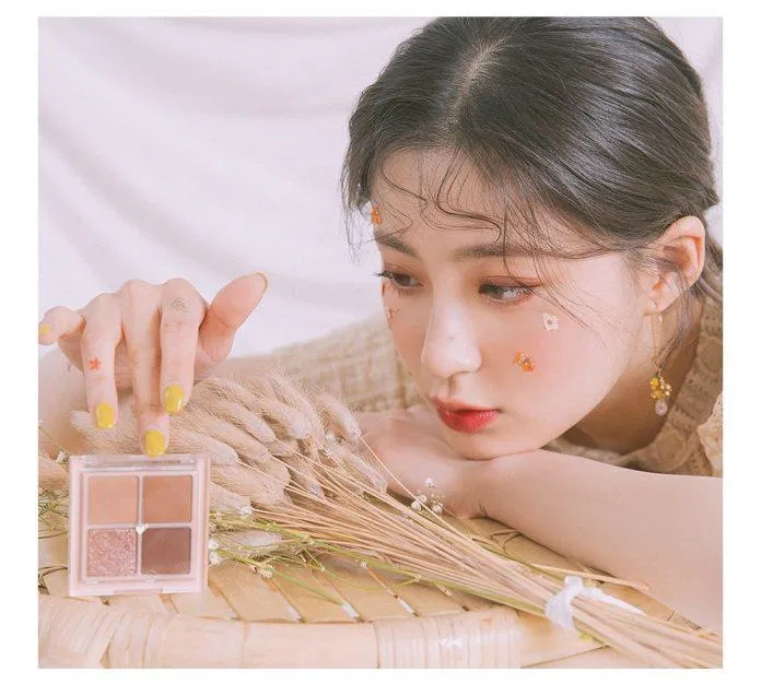 Dry Ragras đem đến cho bạn nét đẹp vừa tự nhiên vừa nổi bật (Ảnh: Internet) Dry Ragras đem đến cho bạn ánh nhìn nhẹ nhàng nhưng không kém phần nổi bật