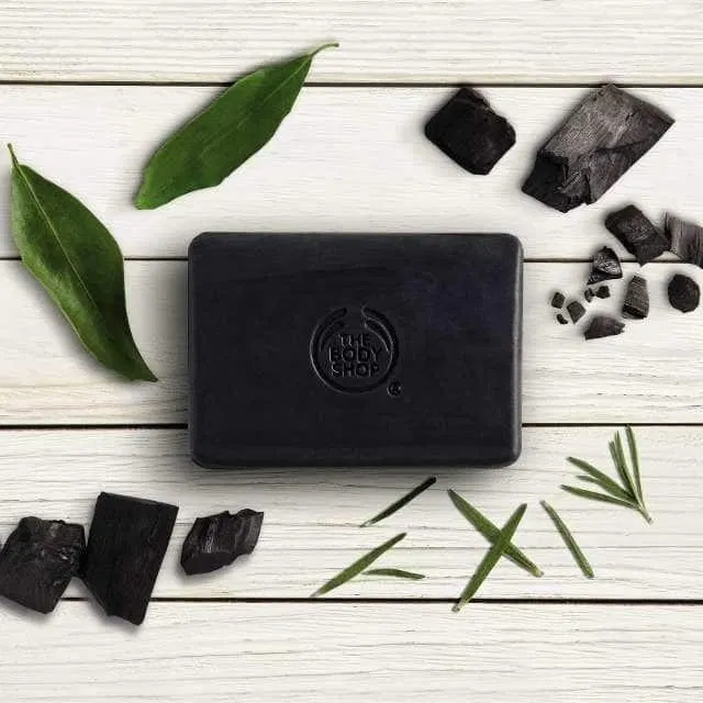 Chỉ sau thời gian ngắn sử dụng, da mình mịn màng hơn trông thấy. (Ảnh: Internet) Chỉ sau thời gian ngắn sử dụng, da mình mịn màng hơn trông thấy. (Ảnh: Internet)