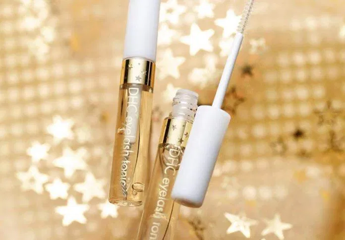 Sử dụng serum dưỡng mi DHC Eyelash Tonic 2 lần/ngày để đạt hiệu quả tốt nhất serum dưỡng mi dhc