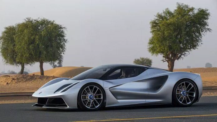 Mẫu siêu xe chạy bằng điện Lotus Evija. Ảnh: internet