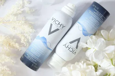 Nguồn nước khoáng núi lửa Vichy 100% tự nhiên với hơn 15 khoáng chất quý giá giúp làm dịu, chăm sóc làn da hư tổn. (Ảnh: Internet) Nguồn nước khoáng núi lửa Vichy 100% tự nhiên với hơn 15 khoáng chất quý giá giúp làm dịu, chăm sóc làn da hư tổn. (Ảnh: Internet)