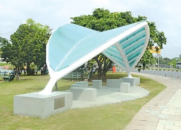 Trạm chờ xe bus độc đáo