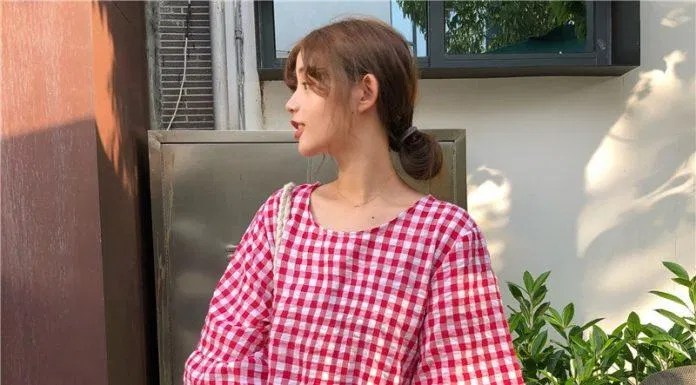 Váy babydoll sọc đỏ (nguồn ảnh: internet.) Váy babydoll sọc đỏ (nguồn ảnh: internet.)