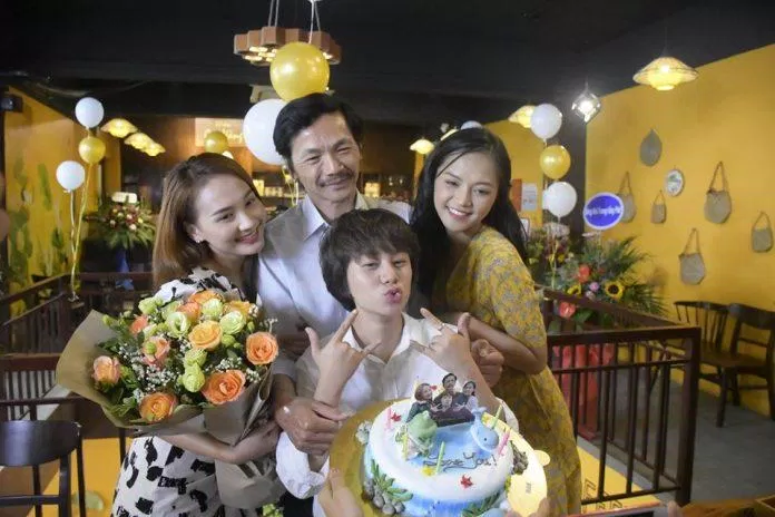 Về nhà đi con