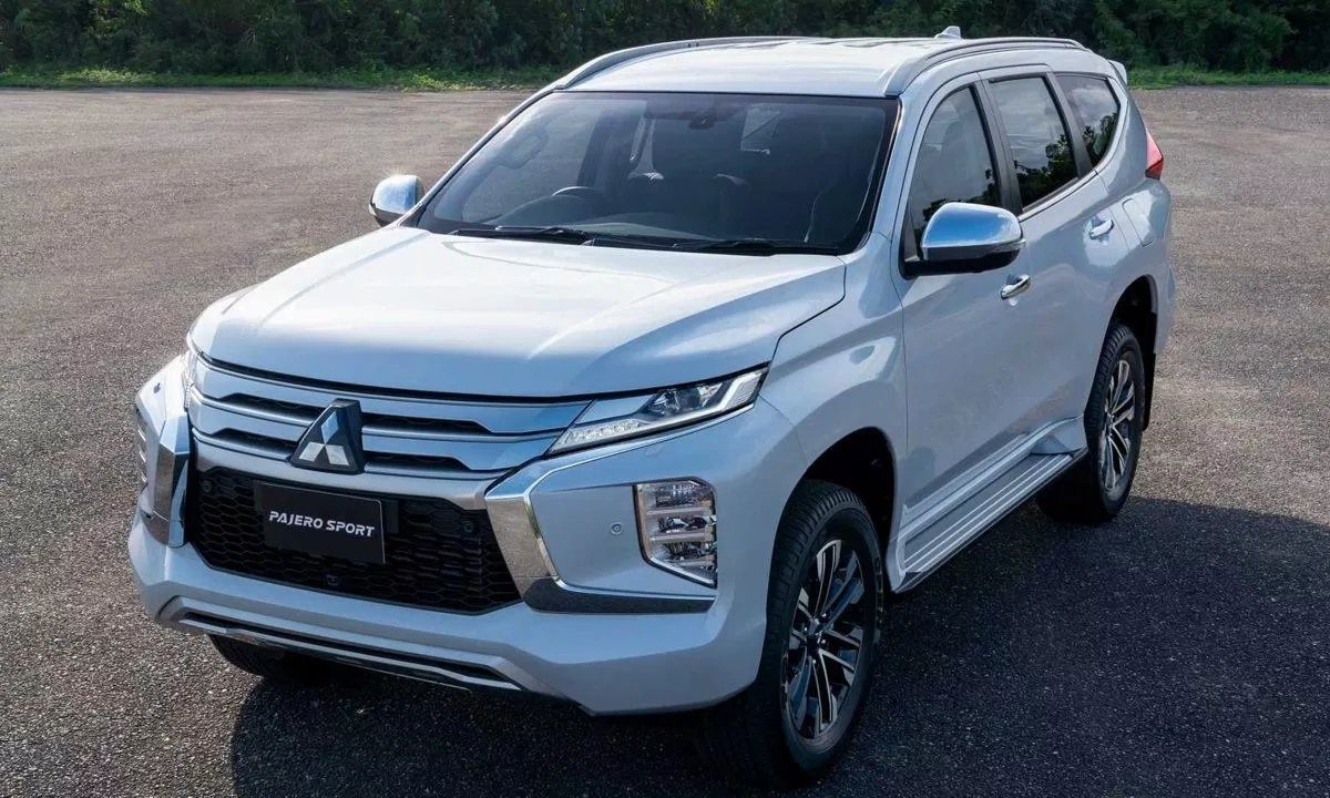 Mitsubishi Pajero Sport với động cơ mạnh mẽ. Ảnh: internet