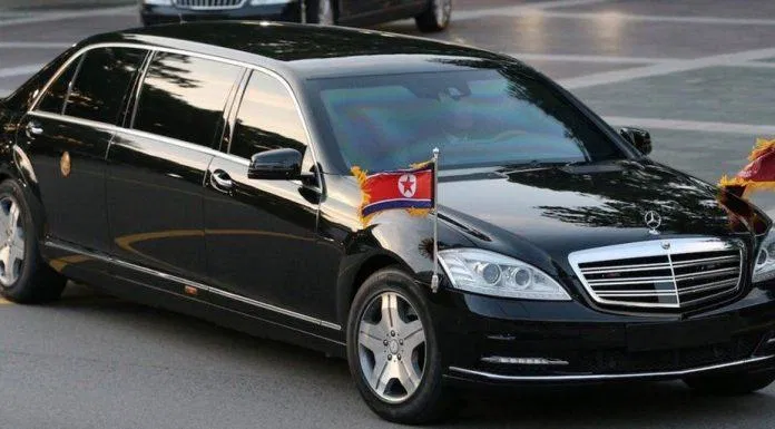 Mercedes Benz S600 Pullman được dùng bởi Triều Tiên. Ảnh: internet