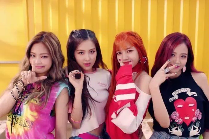 Điểm danh 10 ca khúc nhạc Hàn cứ nghe là thấy mùa hè tới AOA F(x) HuynA kỉ lục mái tóc mùa hè nhạc Hàn nhóm nhạc BlackPink nổi tiếng Red Flavor Red Velvet SNSD thời trang mùa hè Twice Wonder Girls xu hướng xu hướng thời trang