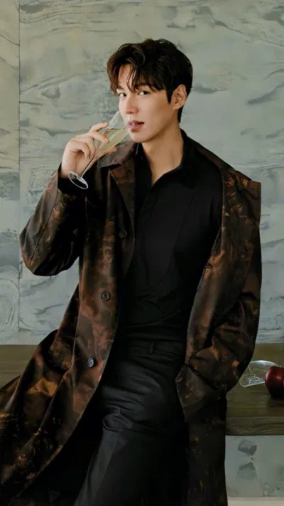 "The Heirs" là một bước đệm không thể thiếu cho sự nghiệp diễn xuất của anh chàng.