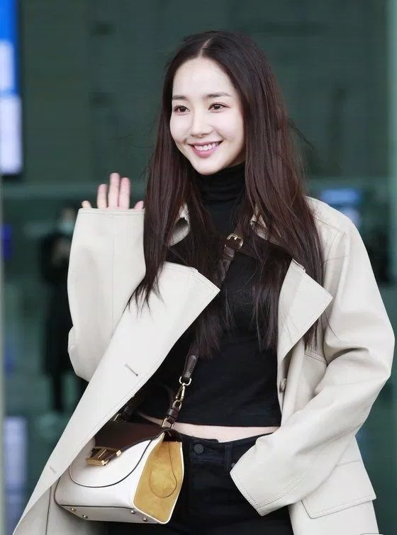 Phong cách thời trang của Park Min Young bị chê khá nhiều trước đây. (Nguồn: Internet)