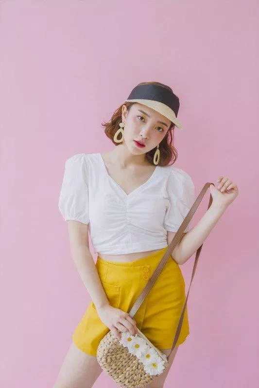 Áo croptop tay bồng. Áo croptop tay bồng.