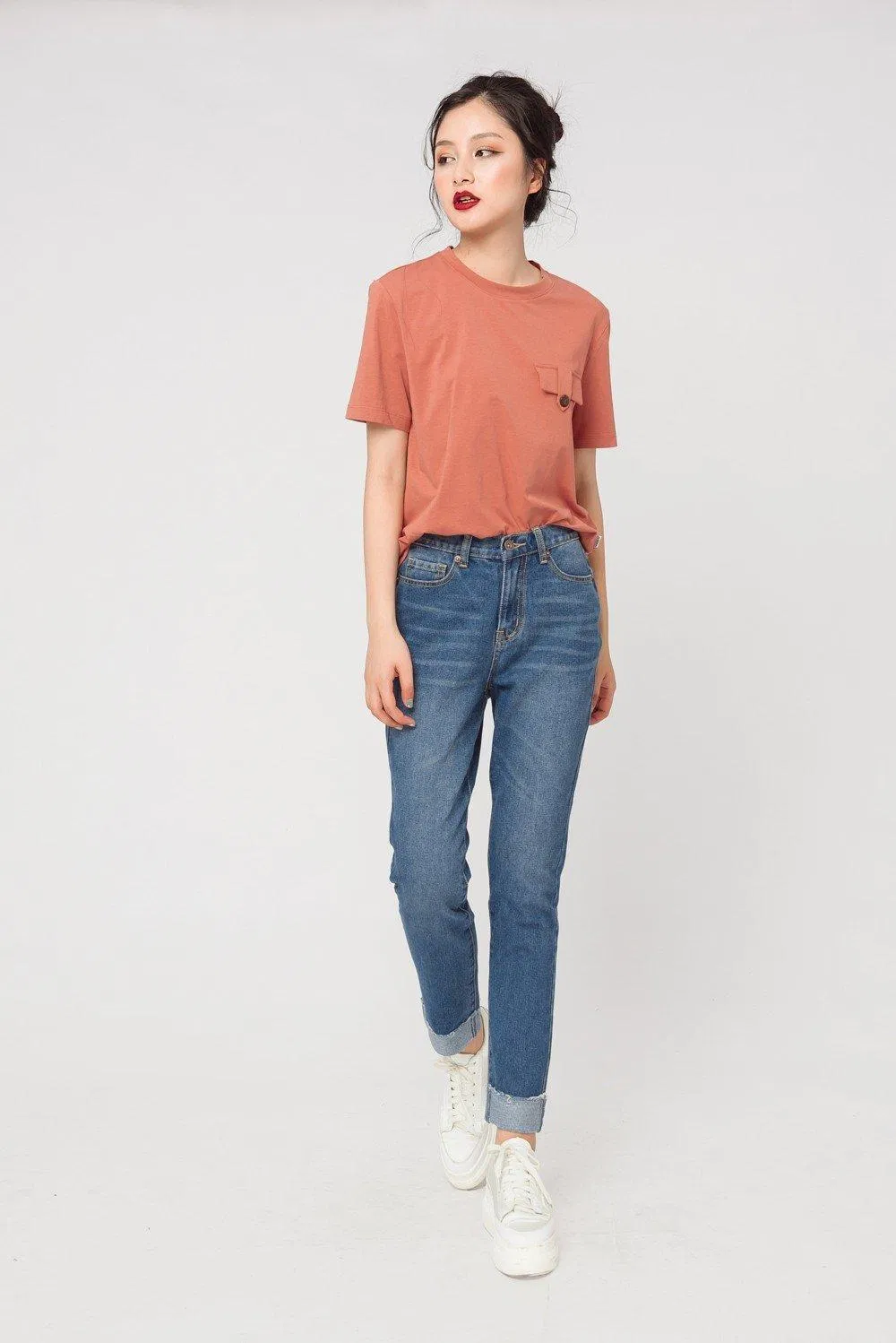 Hãy nhớ sơ vin khi mặc áo thu và quần jeans. (Nguồn: Internet)