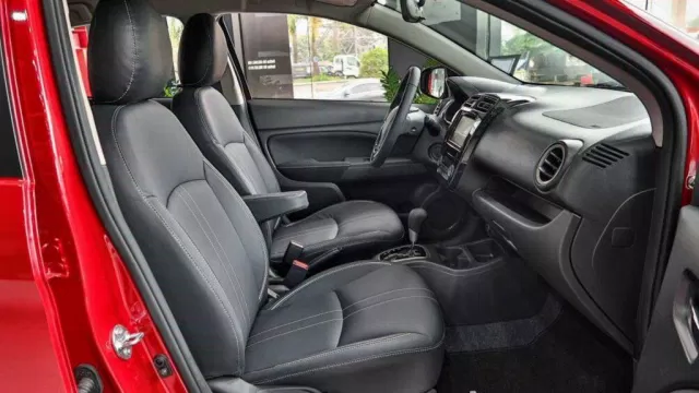 Nội thất Mitsubishi Attrage 2020