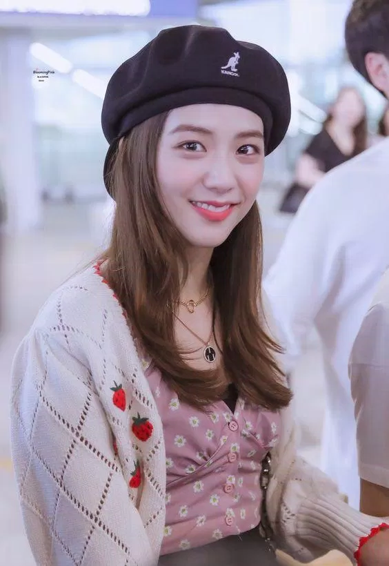 beret-jisoo