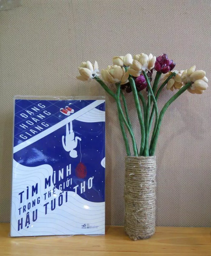 Tìm Mình Trong Thế Giới Hậu Tuổi Thơ