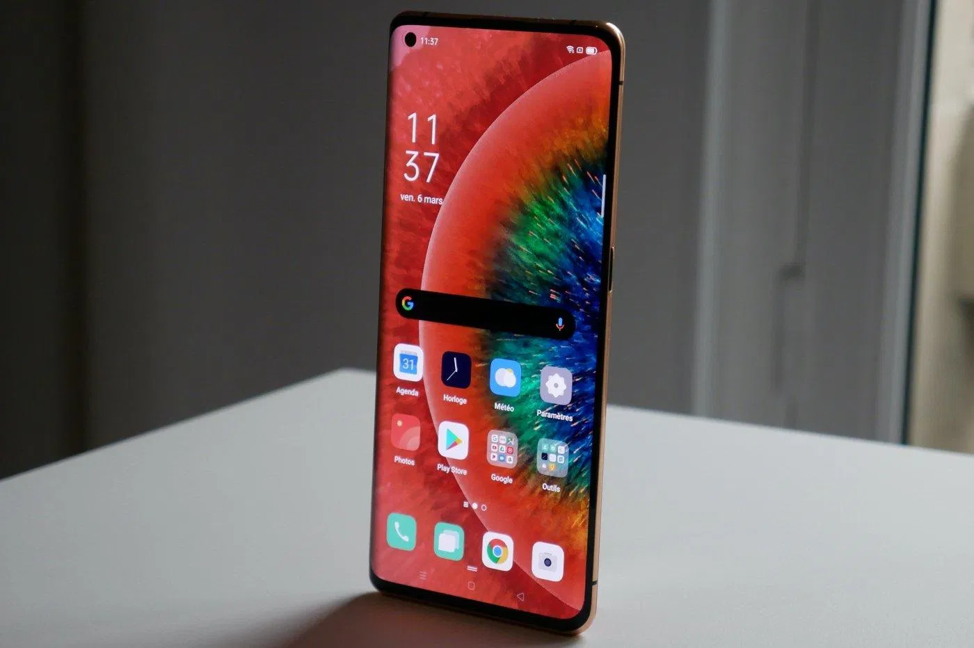 Oppo Find X2 Pro sở hữu màn hình 120 Hz. Ảnh: internet