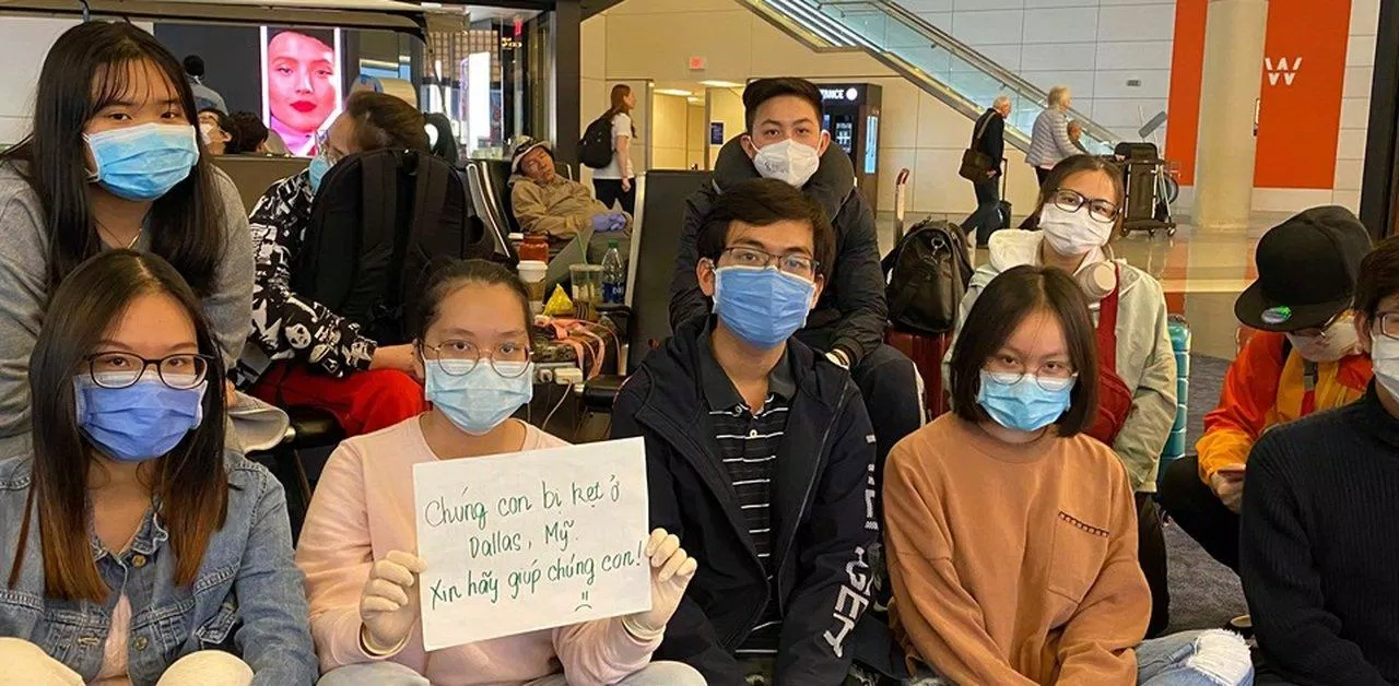 Du học sinh bị kẹt tại sân bay quốc tế Du học sinh bị kẹt tại sân bay quốc tế