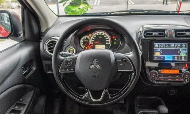 Nội thất Mitsubishi Attrage 2020