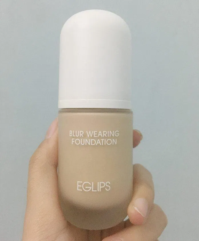Kem nền Eglips Blur Wearing Foundation (ảnh: Internet)