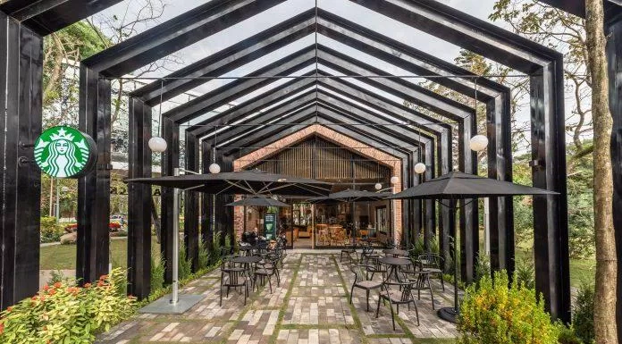 khung cảnh Starbucks Ecopark