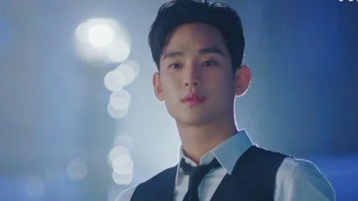 Kim Soo Hyun, mỹ nam chăm chỉ đi lên từ loạt vai phụ.