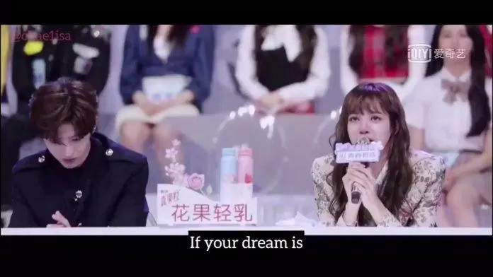 Cô hiểu được nỗi lòng nên đã hết lời động viên các thí sinh “Nếu giấc mơ của bạn là trở thành idol, hãy tiếp tục cố gắng không được từ bỏ. Và rồi bạn sẽ làm được." lisa cry