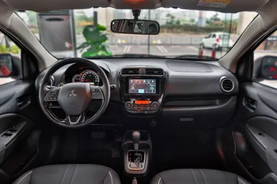 Nội thất Mitsubishi Attrage 2020