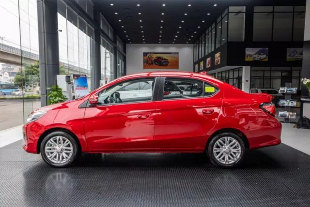 Ngoại thất Mitsubishi Attrage 2020