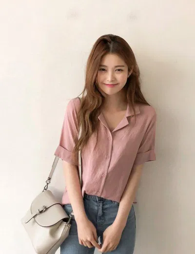 Áo màu hồng pastel phối. (nguồn ảnh: internet) Áo màu hồng pastel phối. (nguồn ảnh: internet)