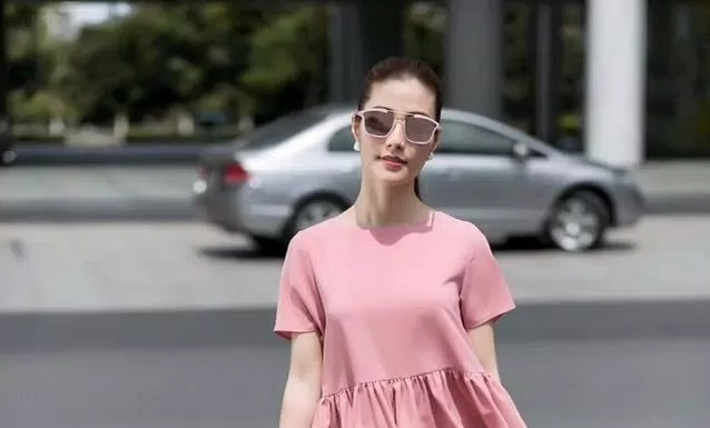 Set đồ hồng pastel. (nguồn ảnh: internet) Set đồ hồng pastel. (nguồn ảnh: internet)