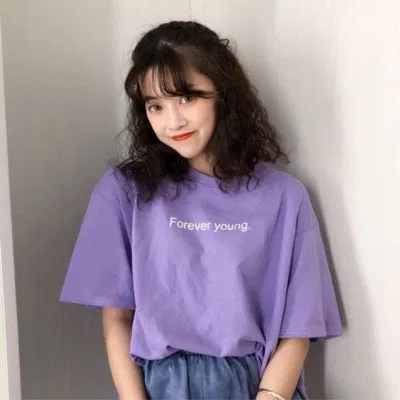 Áo thun tím pastel. (nguồn ảnh: internet) Áo thun tím pastel. (nguồn ảnh: internet)