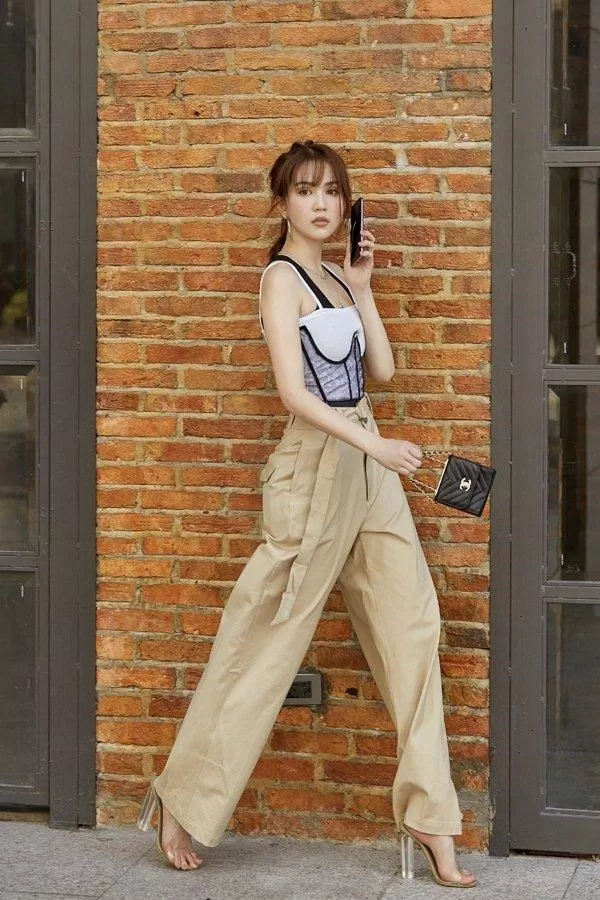 Quần ống rộng kaki Quần ống rộng kaki