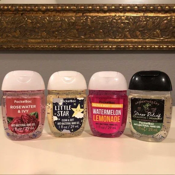 Những ưu điểm vượt trội của nước rửa tay khô Bath & Body Works khiến sản phẩm này trở thành một trong những "best - seller" nổi tiếng của thương hiệu. (Ảnh: Internet) Những ưu điểm vượt trội của nước rửa tay khô Bath & Body Works khiến sản phẩm này trở thành một trong những "best - seller" nổi tiếng của thương hiệu. (Ảnh: Internet)