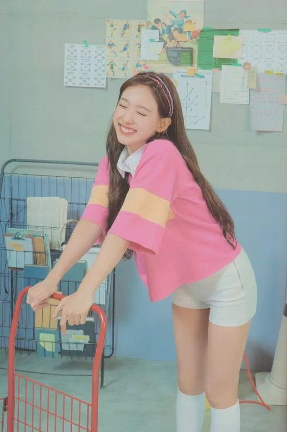 short-nayeon