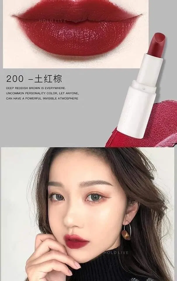 Đỏ đất ánh tím - trendy và phá cách (Ảnh: Internet)
