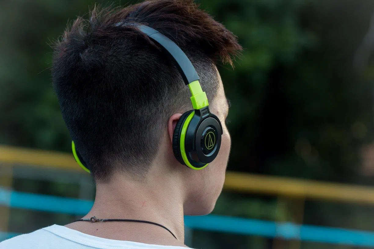 Tai nghe Bluetooth dạng On ear. Ảnh: internet
