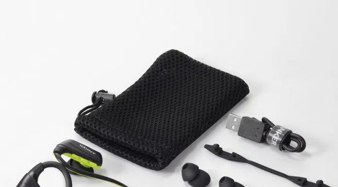 Mẫu tai nghe Bluetooth Anker Soundbuds Sport NB10. Ảnh: internet