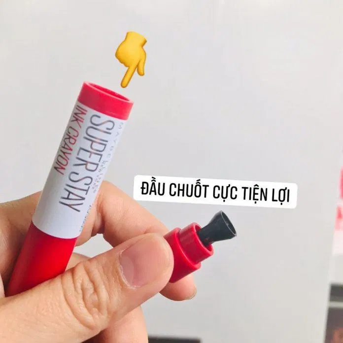 Thiết kế đầu chuốt son tiện lợi, có thể tháo rời Thiết kế đầu chuốt son tiện lợi, có thể tháo rời (Ảnh: Internet)